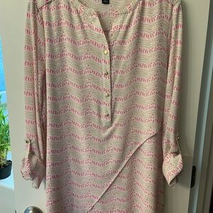 Ladies top very elegant and comfortable 31” long